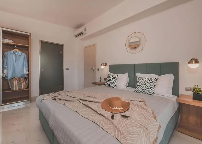 Luxury Zante Villa Zinos Private Pool Sleeps 10 Lithakia (Zakynthos)